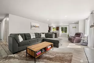 34 4th St S, Pacific Beach, WA 98571 - Photo 4