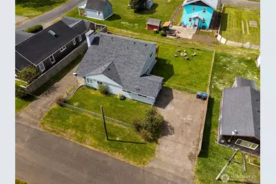 34 4th Street S, Pacific Beach, WA 98571 - Photo 30