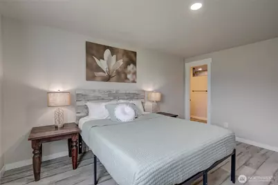 34 4th Street S, Pacific Beach, WA 98571 - Photo 8