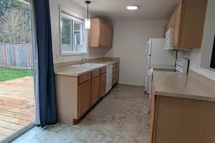 12221 NE 75th St, Kirkland, WA 98033 - Photo 6