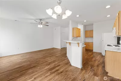 3220 SE 12th Street #1039, Renton, WA 98058 - Photo 10