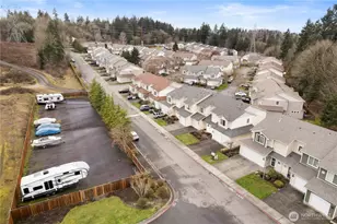 3220 SE 12th St, Renton, WA 98058 - Photo 2