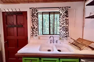 153 Chinook Way, Center Island, WA 98221 - Photo 6