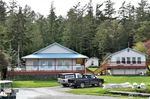 153 Chinook Way, Center Island, WA 98221 - Photo 32