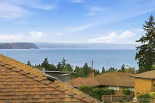 4019 SW Henderson St, Seattle, WA 98136 - Photo 6