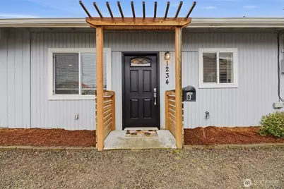 1234 Lincoln Avenue #B, Enumclaw, WA 98022 - Photo 2