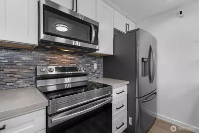 2219 14th Avenue W #405, Seattle, WA 98119 - Photo 12