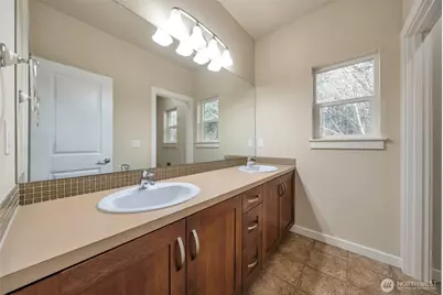 15324 160th Place SE, Renton, WA 98058 - Photo 12