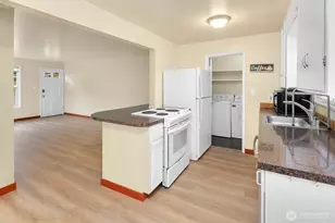 7311 Woodlawn Ave NE, Seattle, WA 98115 - Photo 14