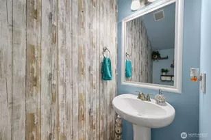 14925 Rivergrove Dr E, Sumner, WA 98390 - Photo 4