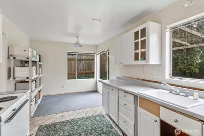 3152 NE 82nd Street, Seattle, WA 98115 - Photo 6