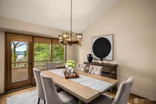 8440 W Mercer Way, Mercer Island, WA 98040 - Photo 10