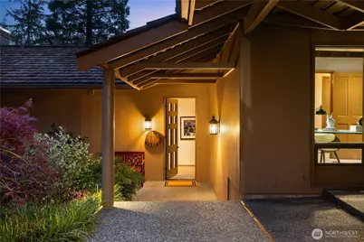 8440 W Mercer Way, Mercer Island, WA 98040 - Photo 1