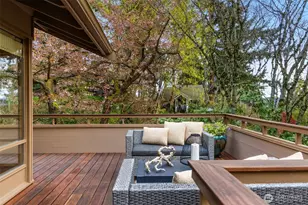 8440 W Mercer Way, Mercer Island, WA 98040 - Photo 18
