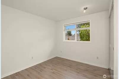 19814 10th Drive SE, Bothell, WA 98012 - Photo 22