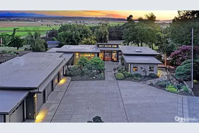 28407 Pioneer Highway, Stanwood, WA 98292 - Photo 2