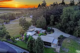 28407 Pioneer Hwy, Stanwood, WA 98292 - Photo 4