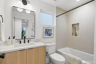 6511 19th Avenue NW, Seattle, WA 98117 - Photo 14