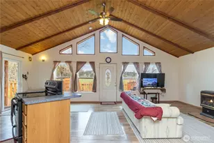 129 Little Creek Ln, Toledo, WA 98591 - Photo 10