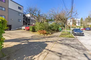 2626 E Madison St, Seattle, WA 98112 - Photo 30