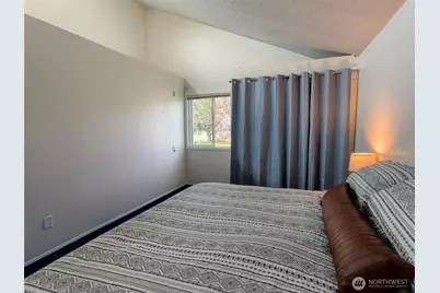 13414 NW Indian Spring Drive, Vancouver, WA 98685 - Photo 16