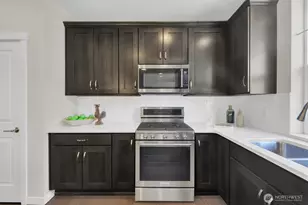 14610 36th Ave NE, Lake Forest Park, WA 98155 - Photo 6