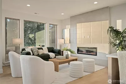 8717 126th Avenue NE, Kirkland, WA 98033 - Photo 2