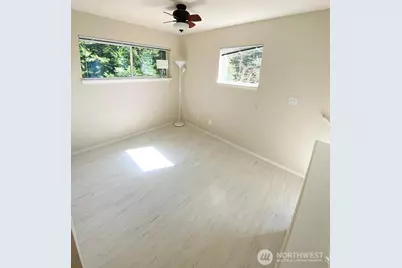 2960 142nd Place SE #2, Bellevue, WA 98007 - Photo 12