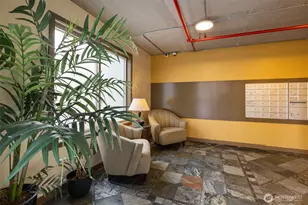 103 Bellevue Ave E, Seattle, WA 98102 - Photo 4