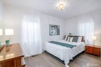 4901 E McKinley Avenue, Tacoma, WA 98404 - Photo 8