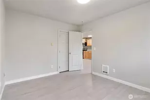 122 S Baker St, Mount Vernon, WA 98273 - Photo 10