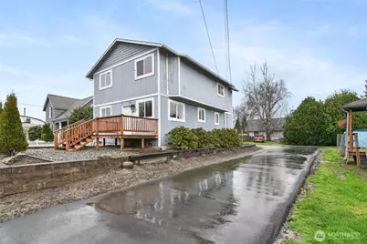 122 S Baker Street, Mount Vernon, WA 98273 - Photo 2