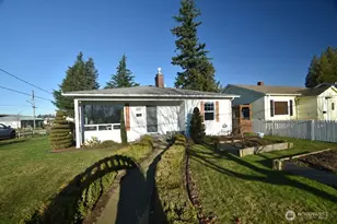 701 E Grover St, Lynden, WA 98264 - Photo 1