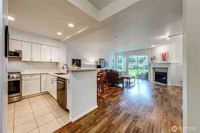 2220 132nd Avenue SE #A113, Bellevue, WA 98005 - Photo 2