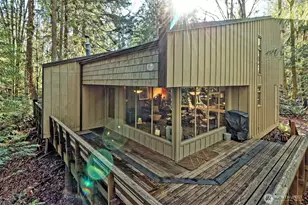 731 E Promontory Rd, Shelton, WA 98584 - Photo 1