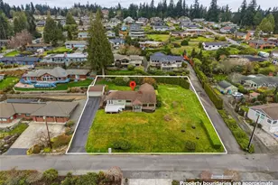 2602 Hillside Ln, Everett, WA 98203 - Photo 2
