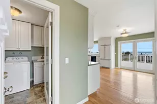 2602 Hillside Ln, Everett, WA 98203 - Photo 6
