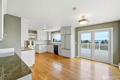 2602 Hillside Lane, Everett, WA 98203 - Photo 6