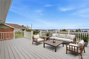 2602 Hillside Ln, Everett, WA 98203 - Photo 8