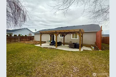 830 S Blessing Street, Moses Lake, WA 98837 - Photo 8