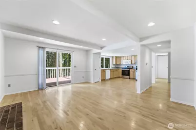 14014 NE 69th Place, Redmond, WA 98052 - Photo 8