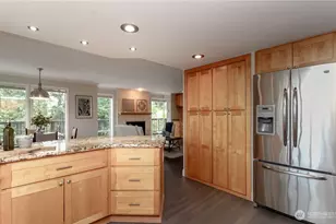 558 SW 333rd Ct, Federal Way, WA 98023 - Photo 8