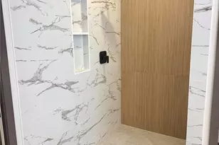 9207 NE 175th St, Bothell, WA 98011 - Photo 18