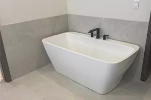 9207 NE 175th St, Bothell, WA 98011 - Photo 24