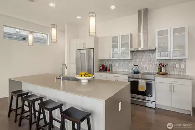 2449 S Spencer Street, Seattle, WA 98108 - Photo 6