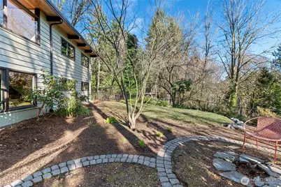 18407 51st Place NE, Lake Forest Park, WA 98155 - Photo 32