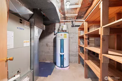 18407 51st Place NE, Lake Forest Park, WA 98155 - Photo 40