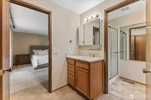 8201 181st Pl SW, Edmonds, WA 98026 - Photo 20