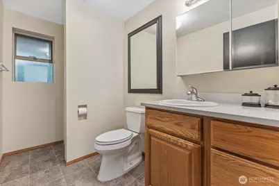 8201 181st Place SW, Edmonds, WA 98026 - Photo 22