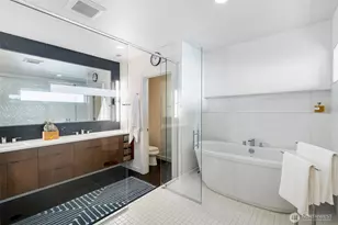 7734 Seward Park Ave S, Seattle, WA 98118 - Photo 24